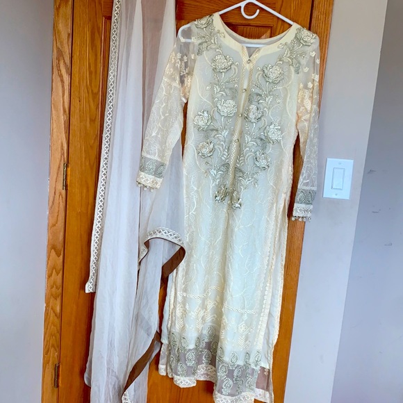 Other - CUTE Pakistani outfit